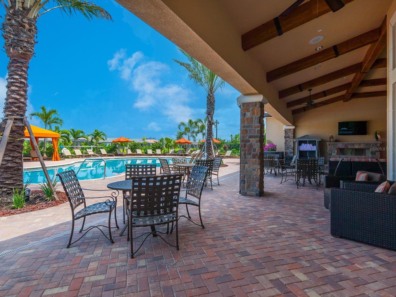COBBLESTONE ON PALMER RANCH - Residential
