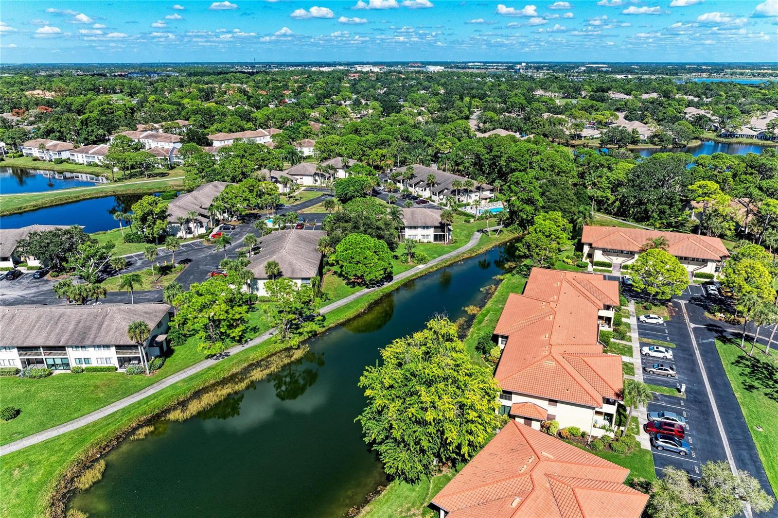 WILLOW LINKS - Residential