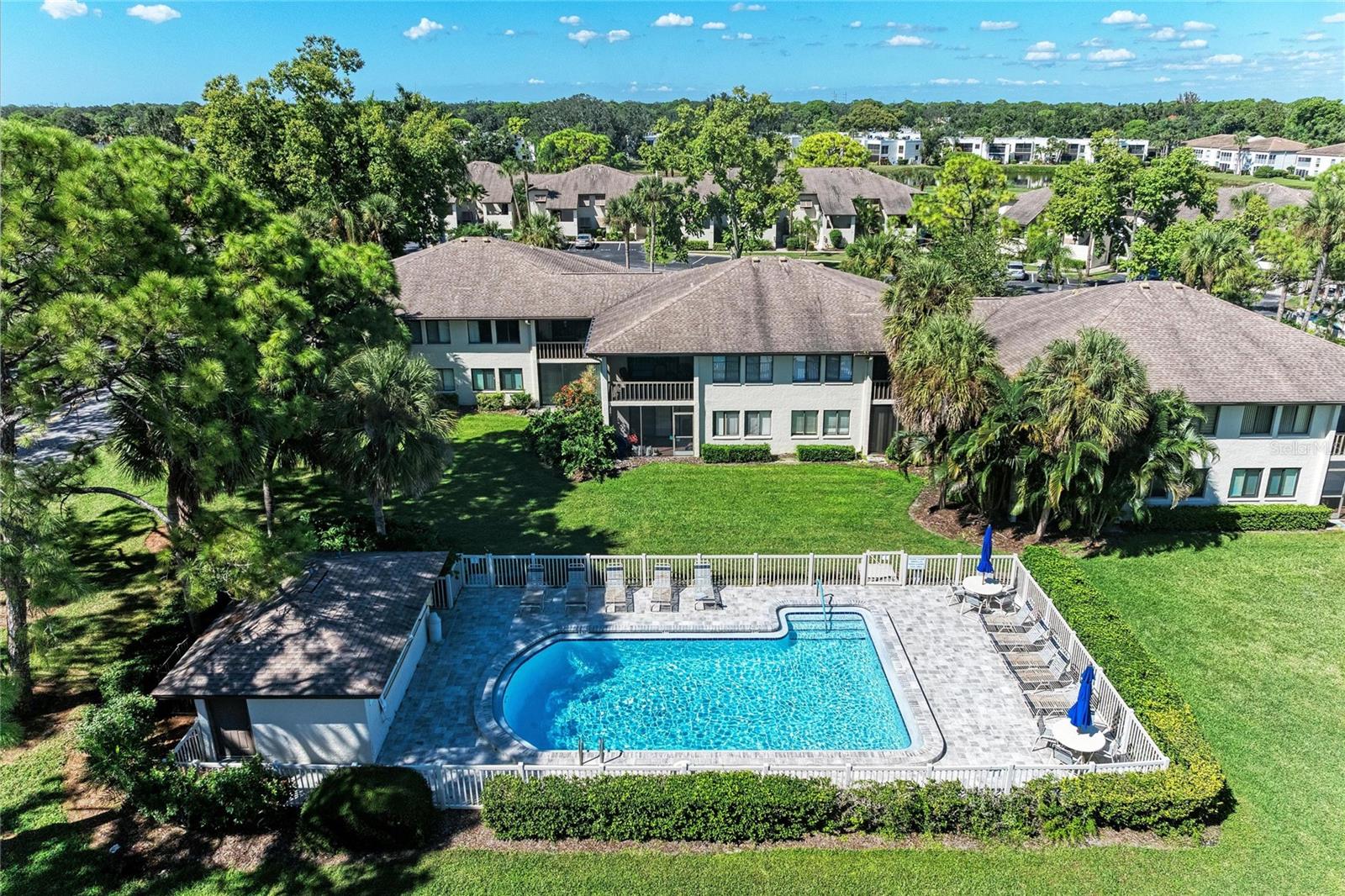 WILLOW LINKS - Residential