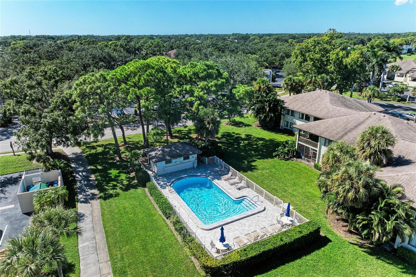 WILLOW LINKS - Residential