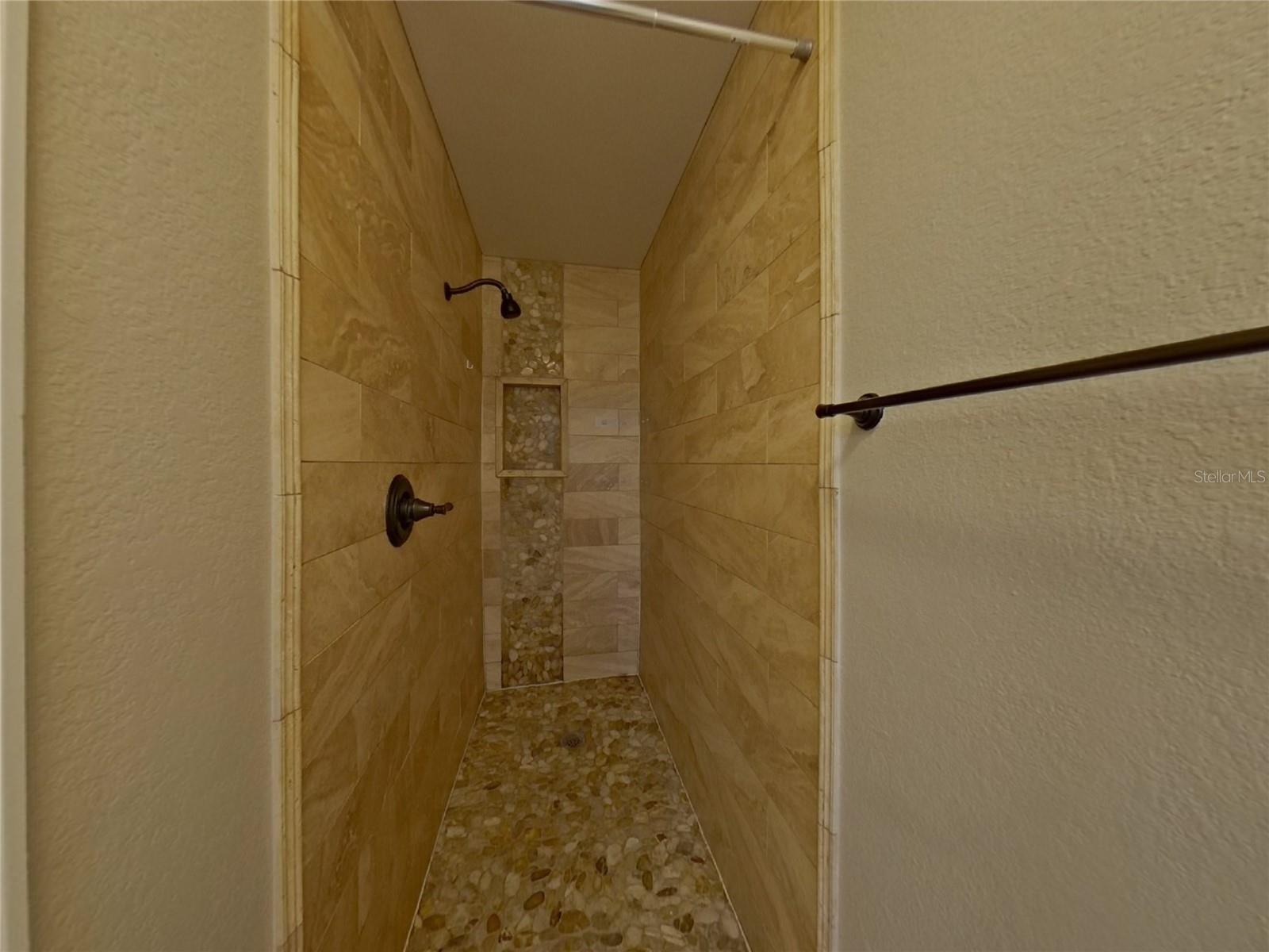 FOREST BROOK 5TH SEC - Residential Lease