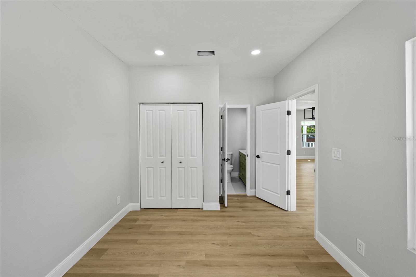 PADGETTS R M ESTATE RESUB - Residential