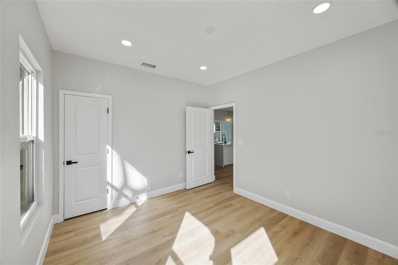 PADGETTS R M ESTATE RESUB - Residential