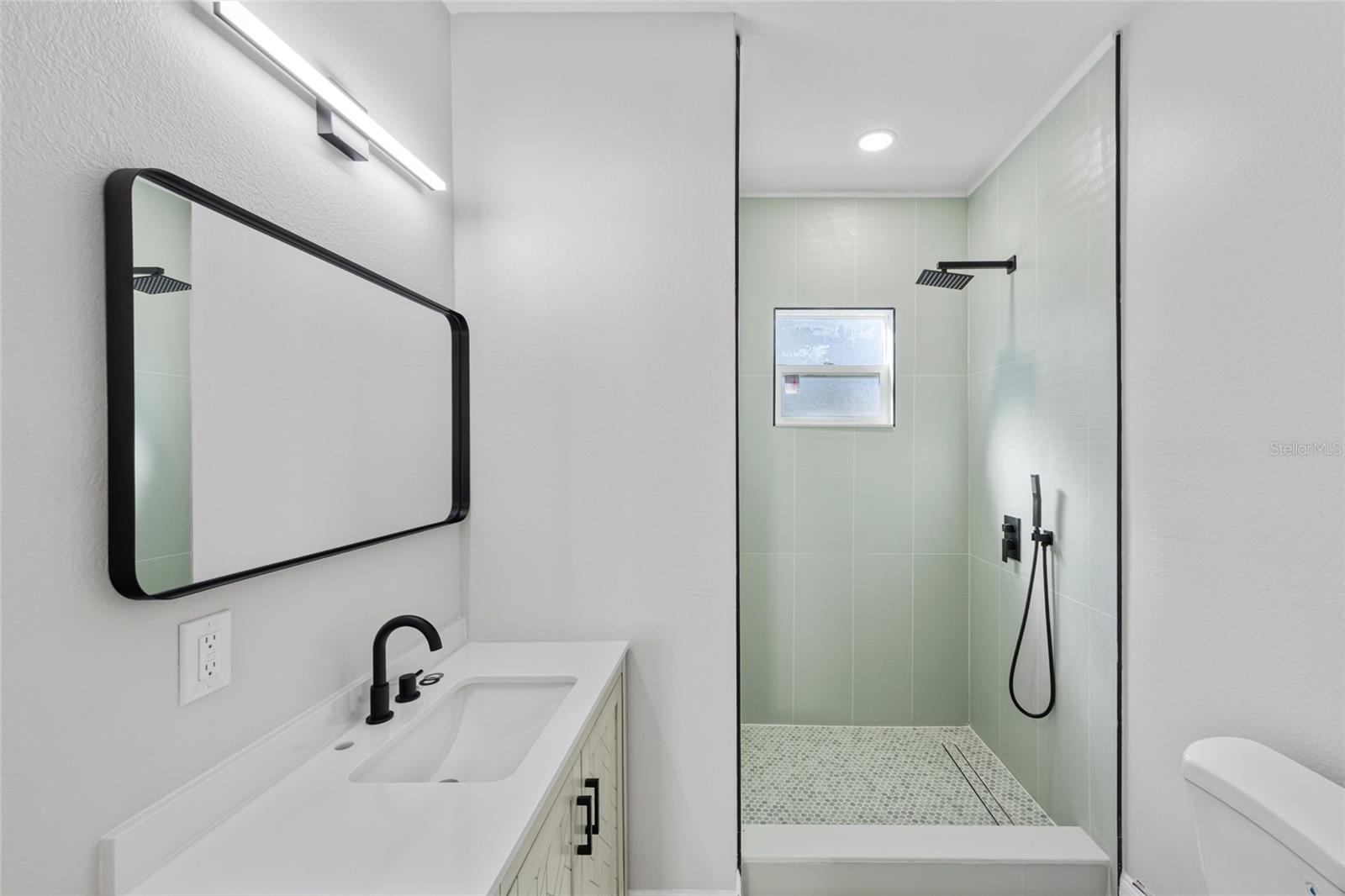 PADGETTS R M ESTATE RESUB - Residential