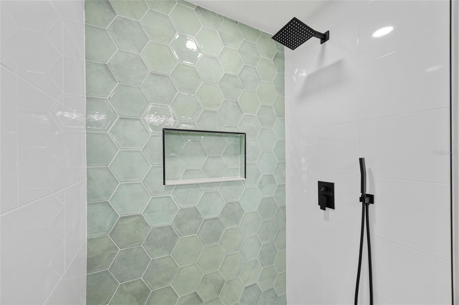 PADGETTS R M ESTATE RESUB - Residential