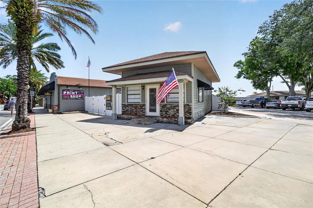 Photo of 119 Main Street, Auburndale, FL 33823 (MLS # S5152363)