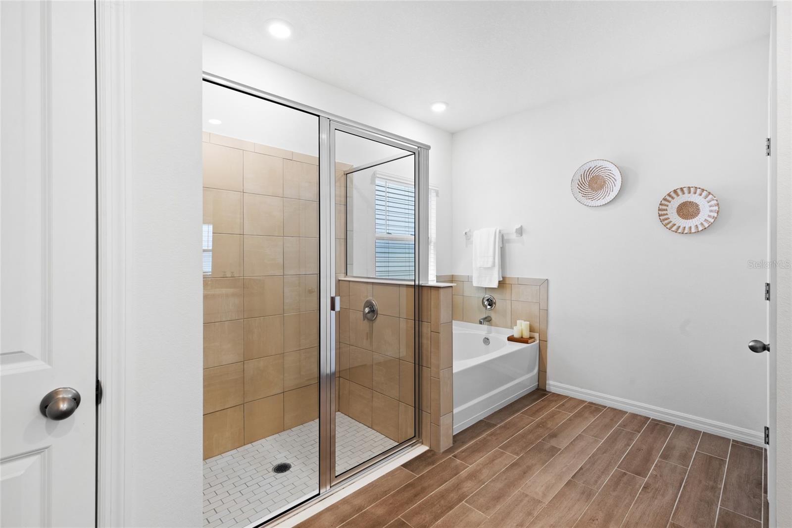 ARBOR GREENS PH II UNIT III PB 36 PG 60 - Residential