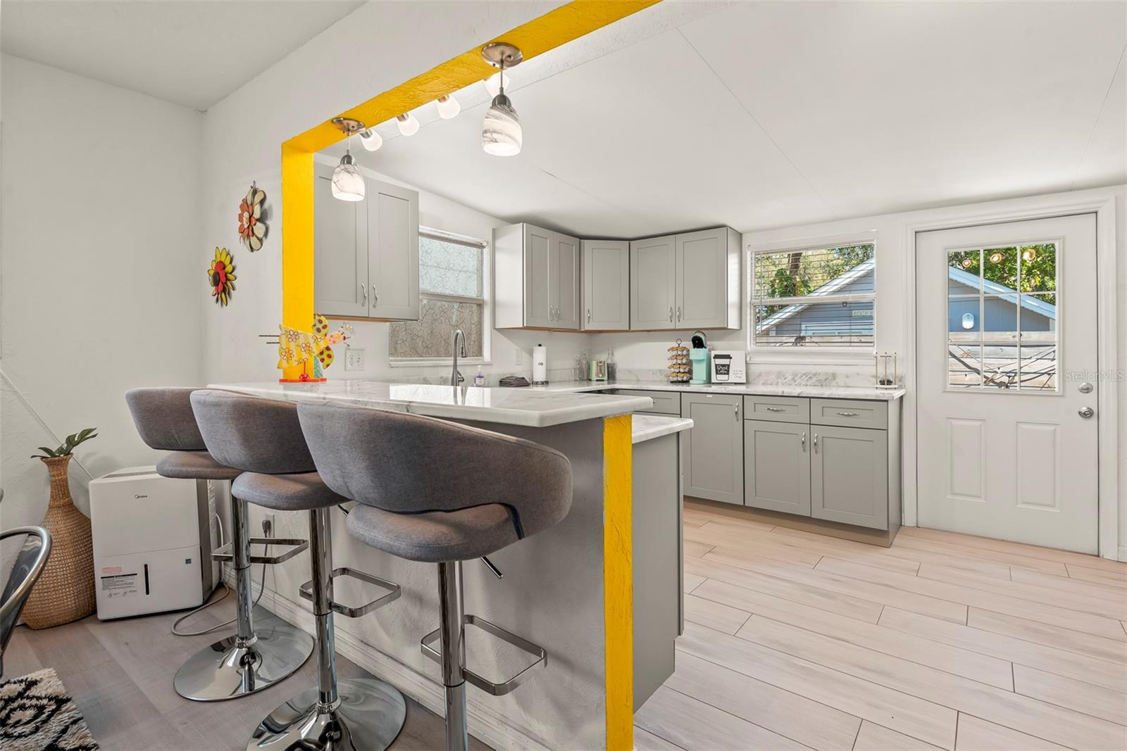ALLANDALE - Residential