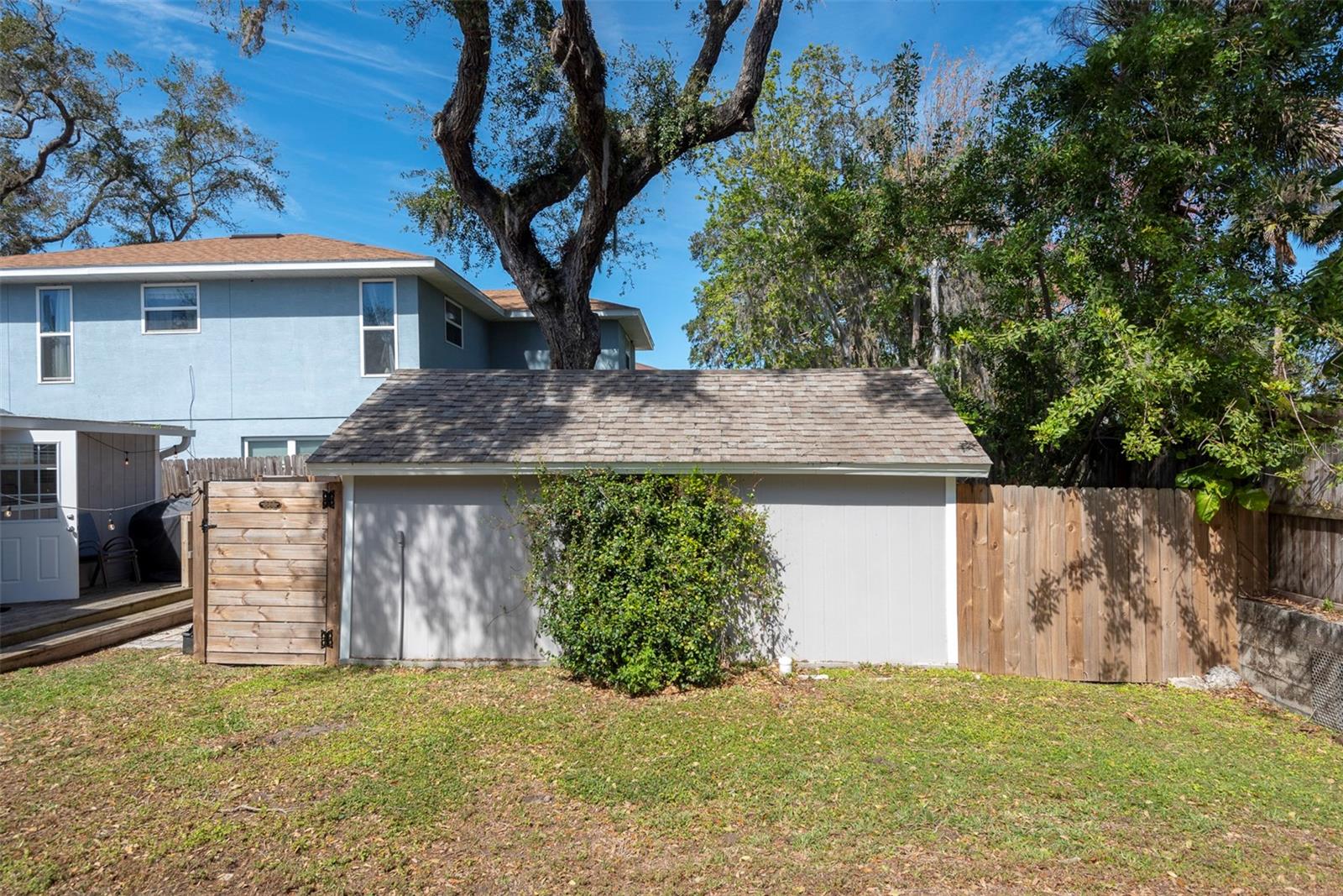 ALLANDALE - Residential