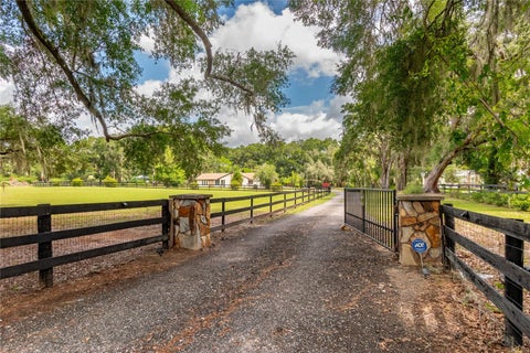 Tiny photo for 2735 NE 127th Place, Anthony, FL 32617 (MLS # OM726913)