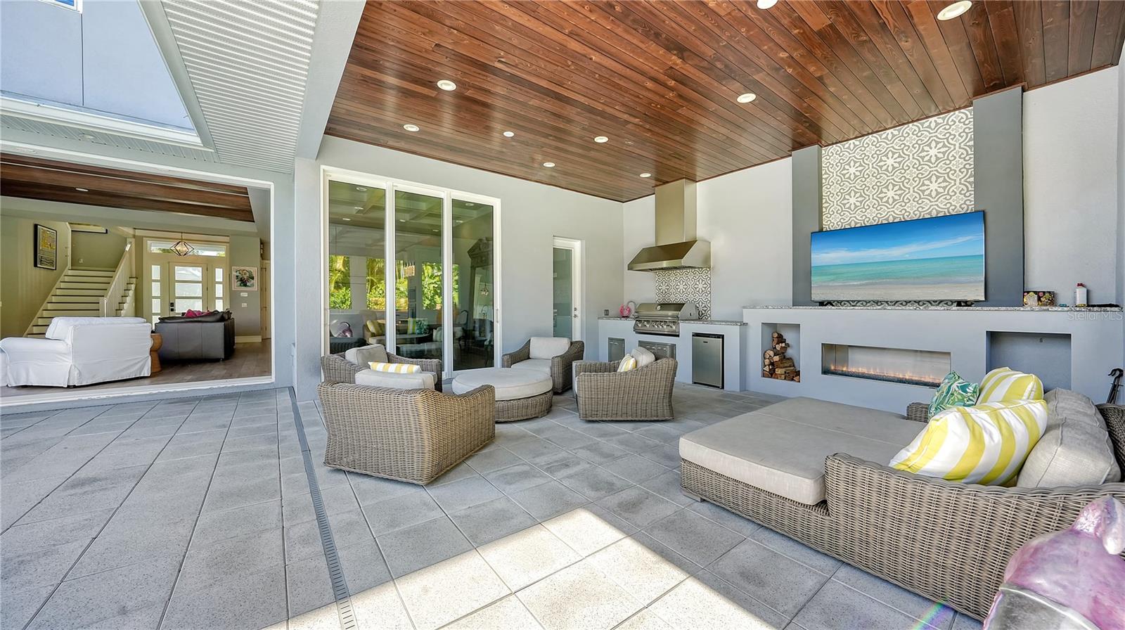 POINSETTIA PARK 2 - Residential