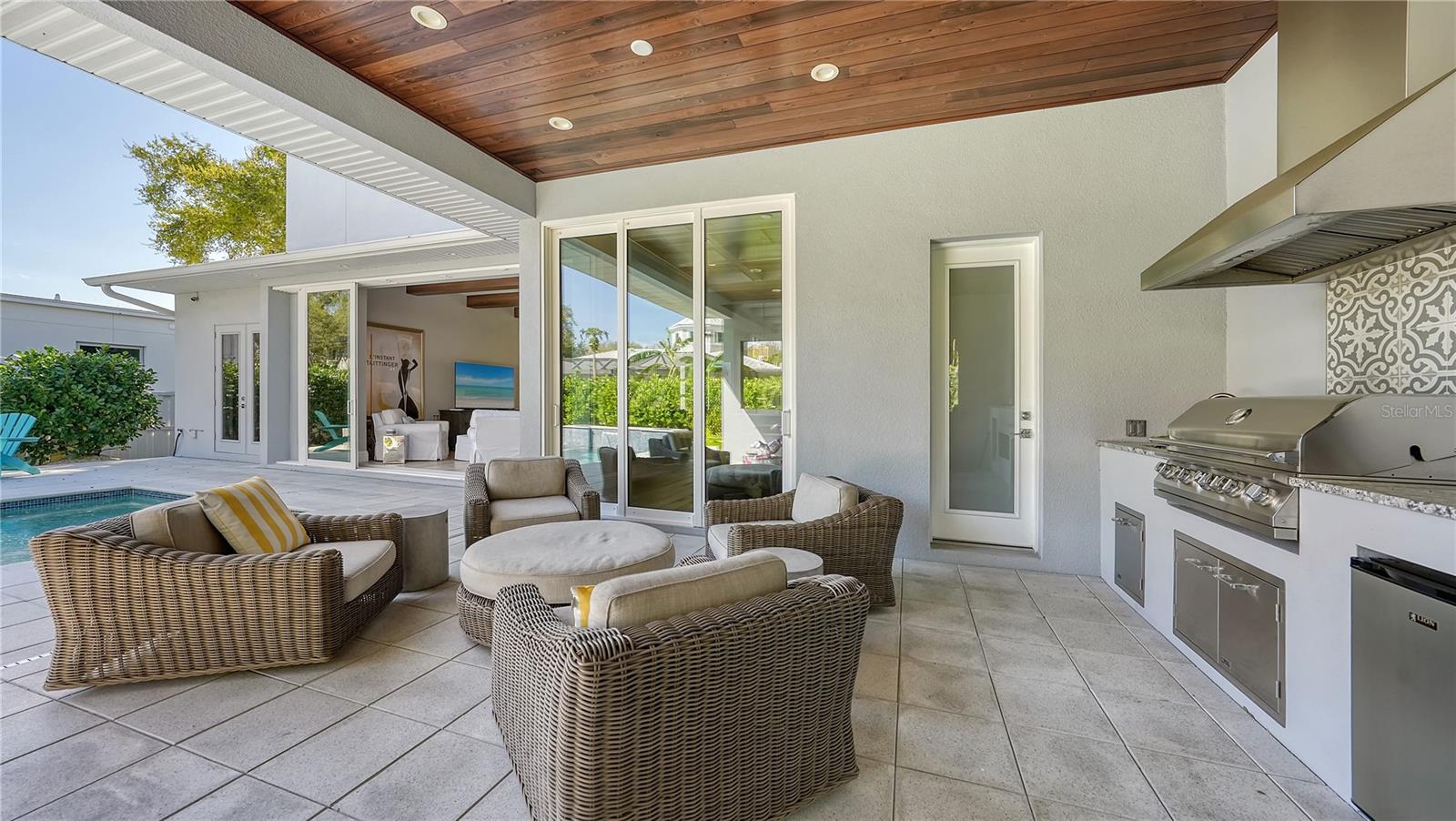 POINSETTIA PARK 2 - Residential