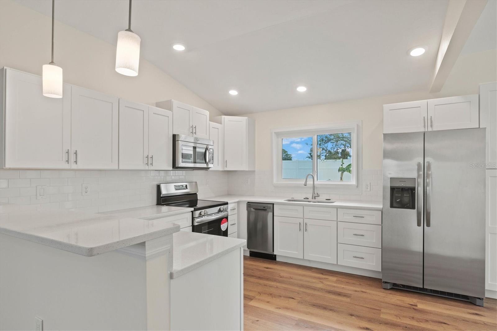939 CRONLEY PLACE