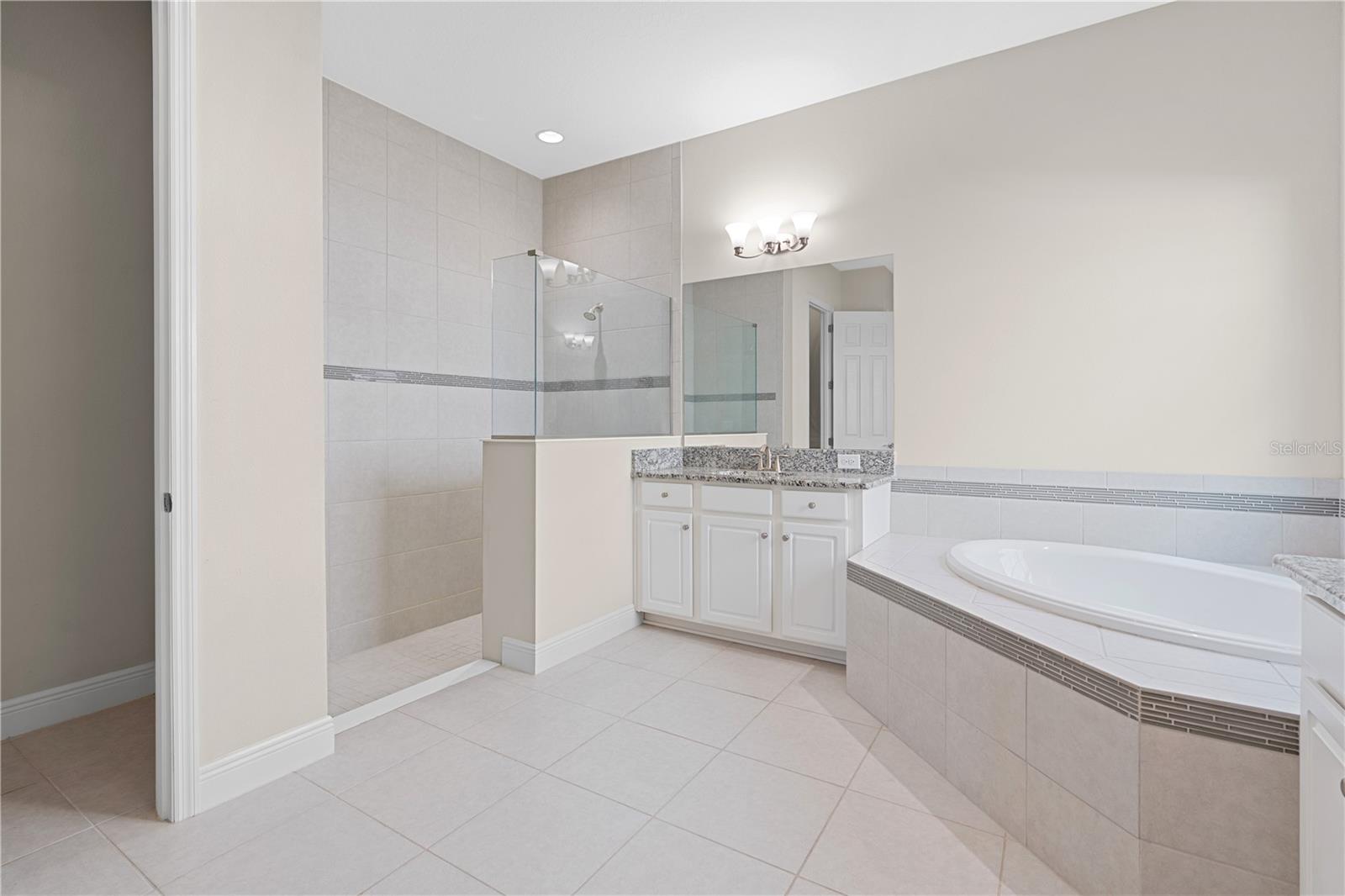 RESERVE AT SOUTH FORK PH 1 - Residential
