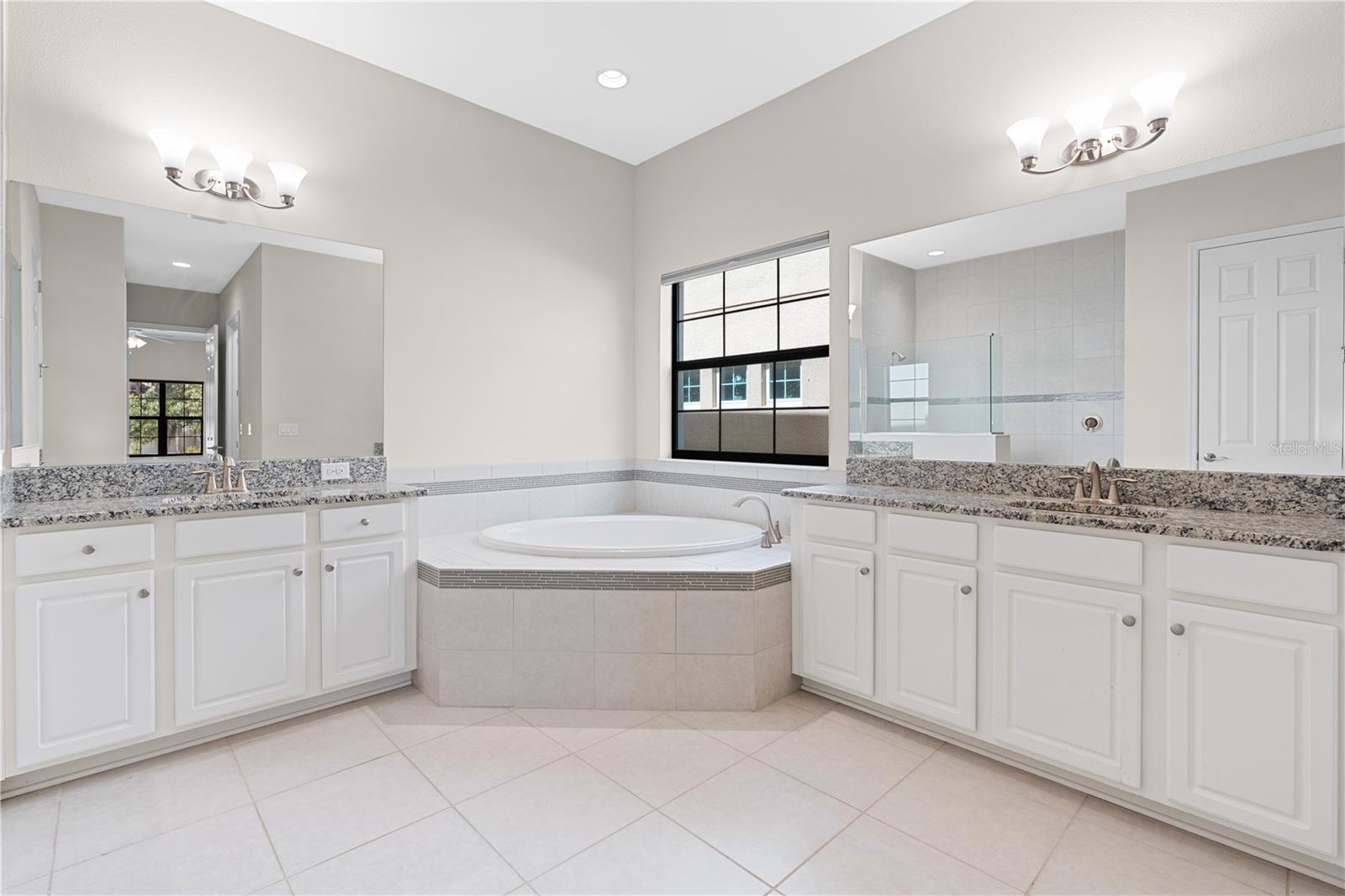 RESERVE AT SOUTH FORK PH 1 - Residential