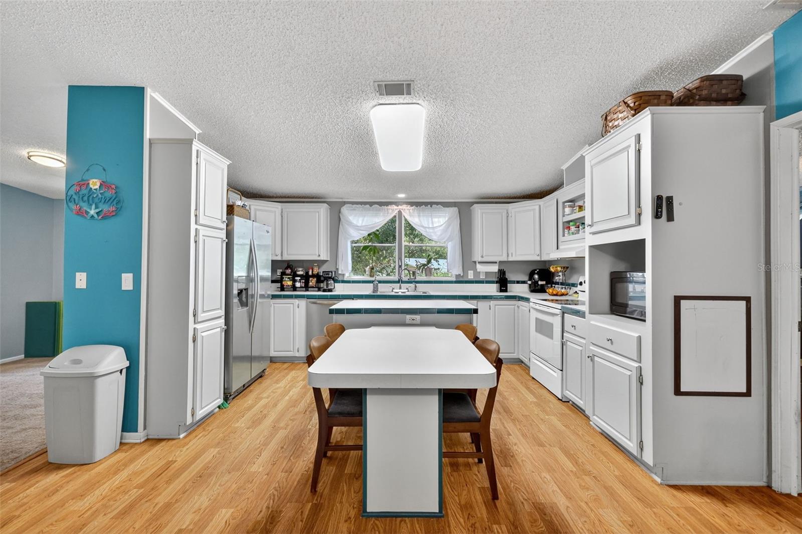 PLUM LAKE ESTATES SUB - Residential