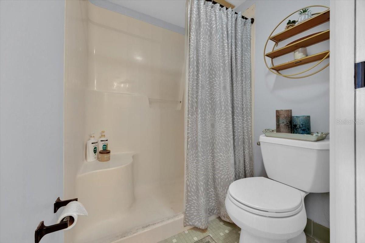 FAIRVIEW VISTA CONDO PH 02 - Residential