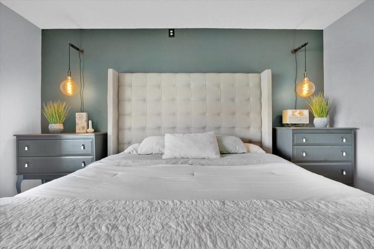 FAIRVIEW VISTA CONDO PH 02 - Residential