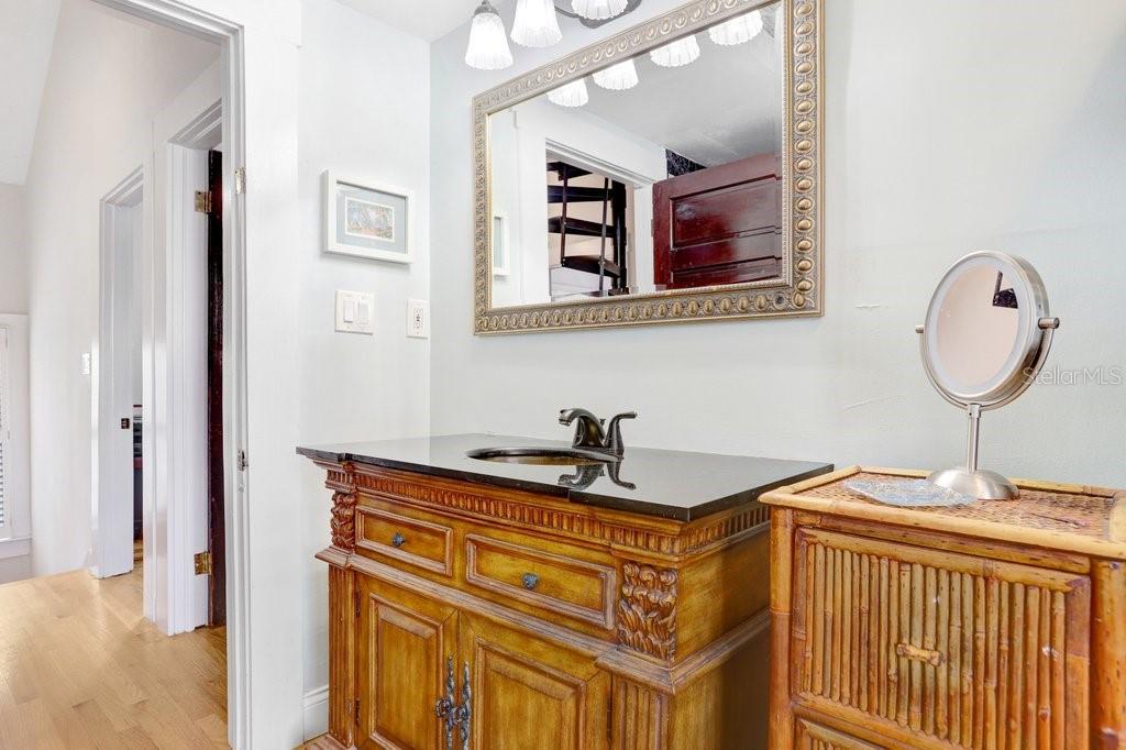 HYDE PARK WEST - Residential