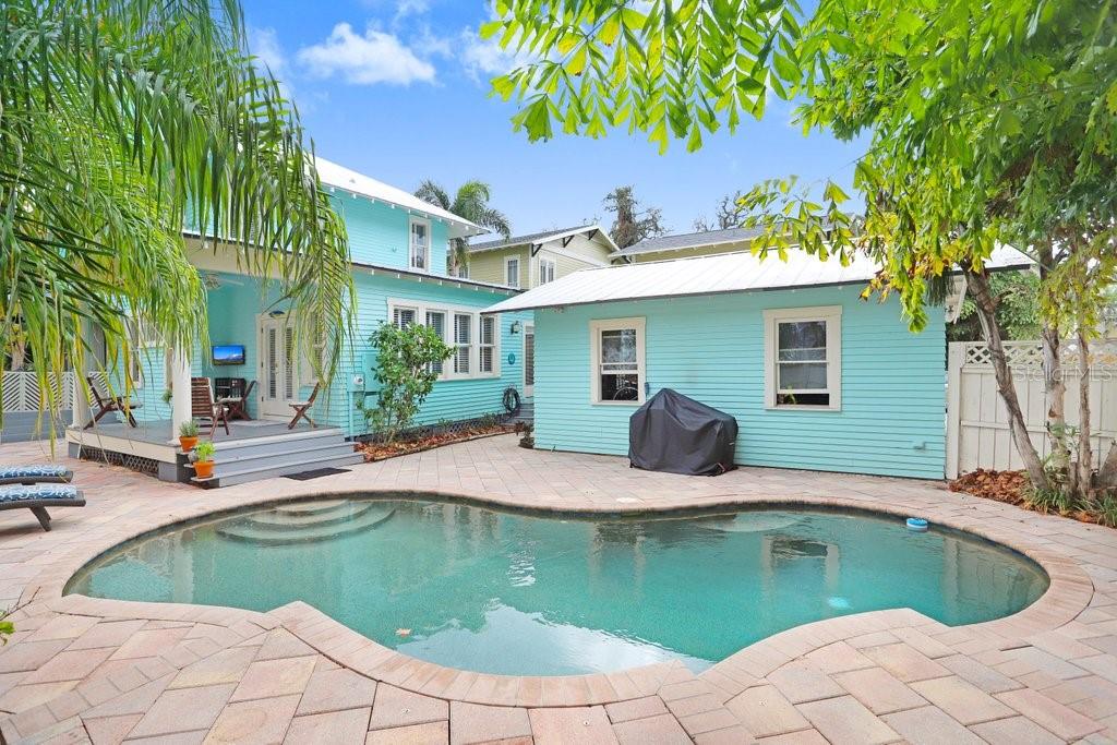 HYDE PARK WEST - Residential