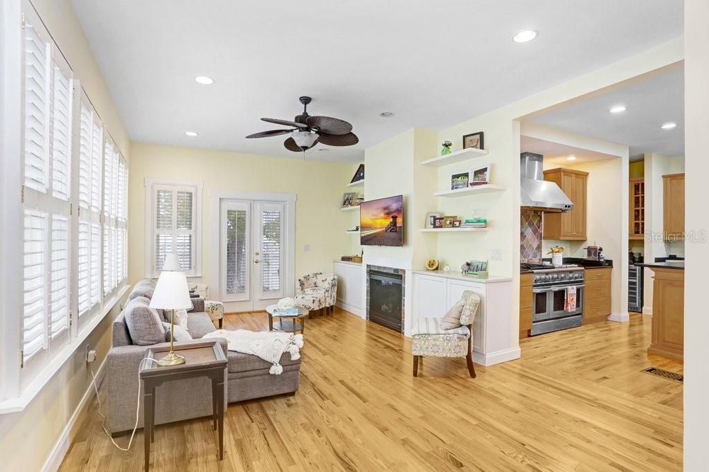 HYDE PARK WEST - Residential