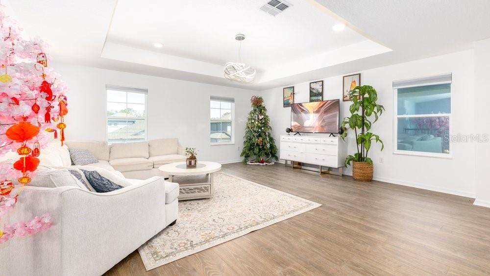 WHISPERING OAKS PRESERVE PH 2 - Residential