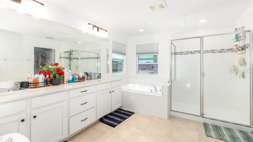 WHISPERING OAKS PRESERVE PH 2 - Residential