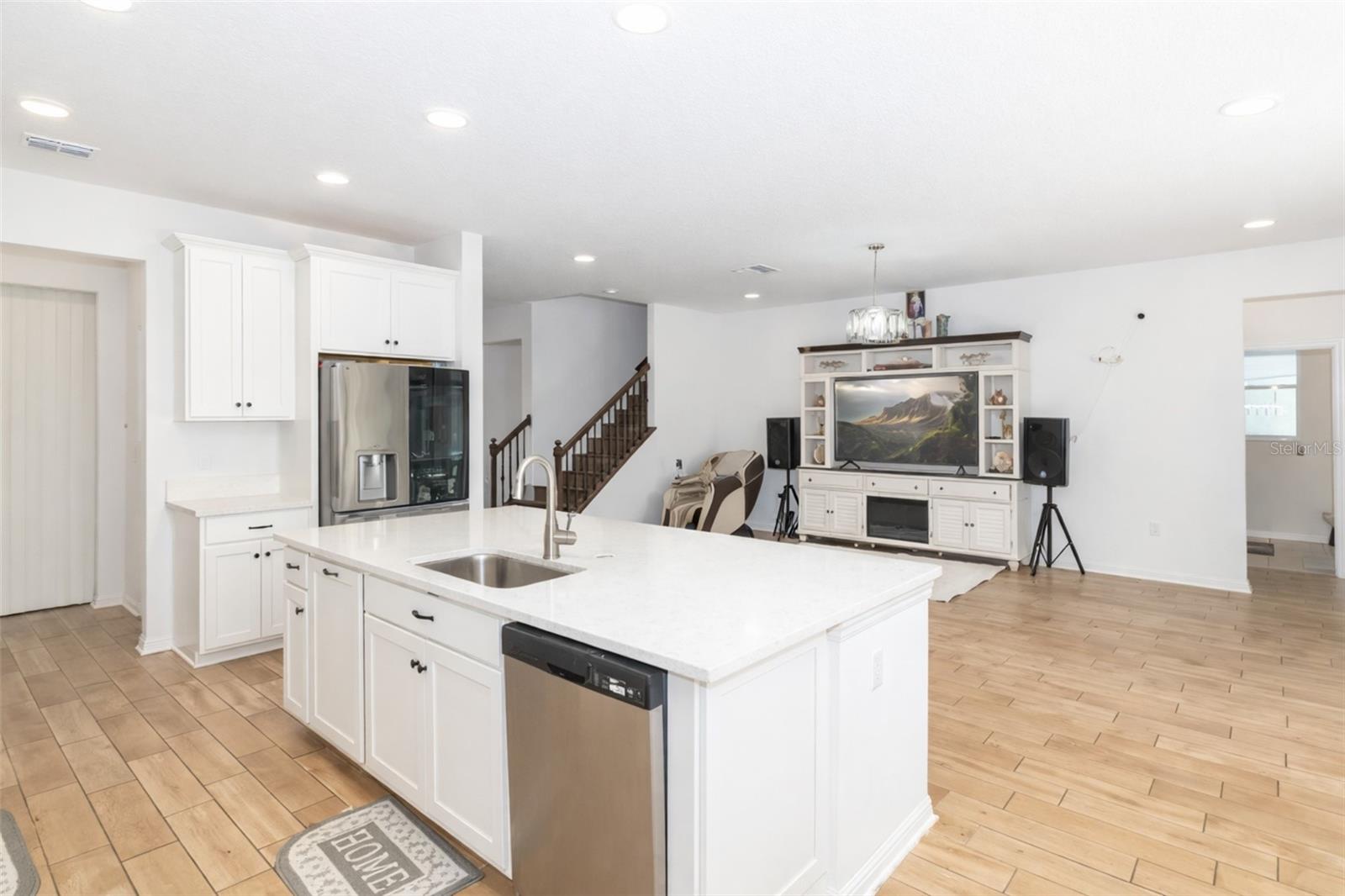 WHISPERING OAKS PRESERVE PH 2 - Residential