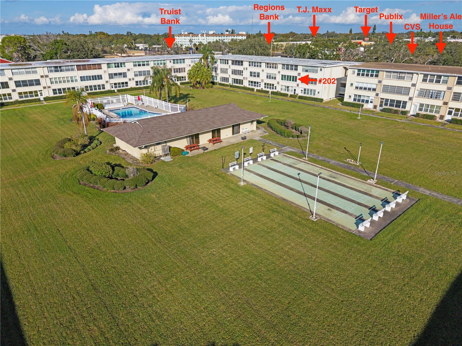 GATEWAY SQUARE APTS - Residential