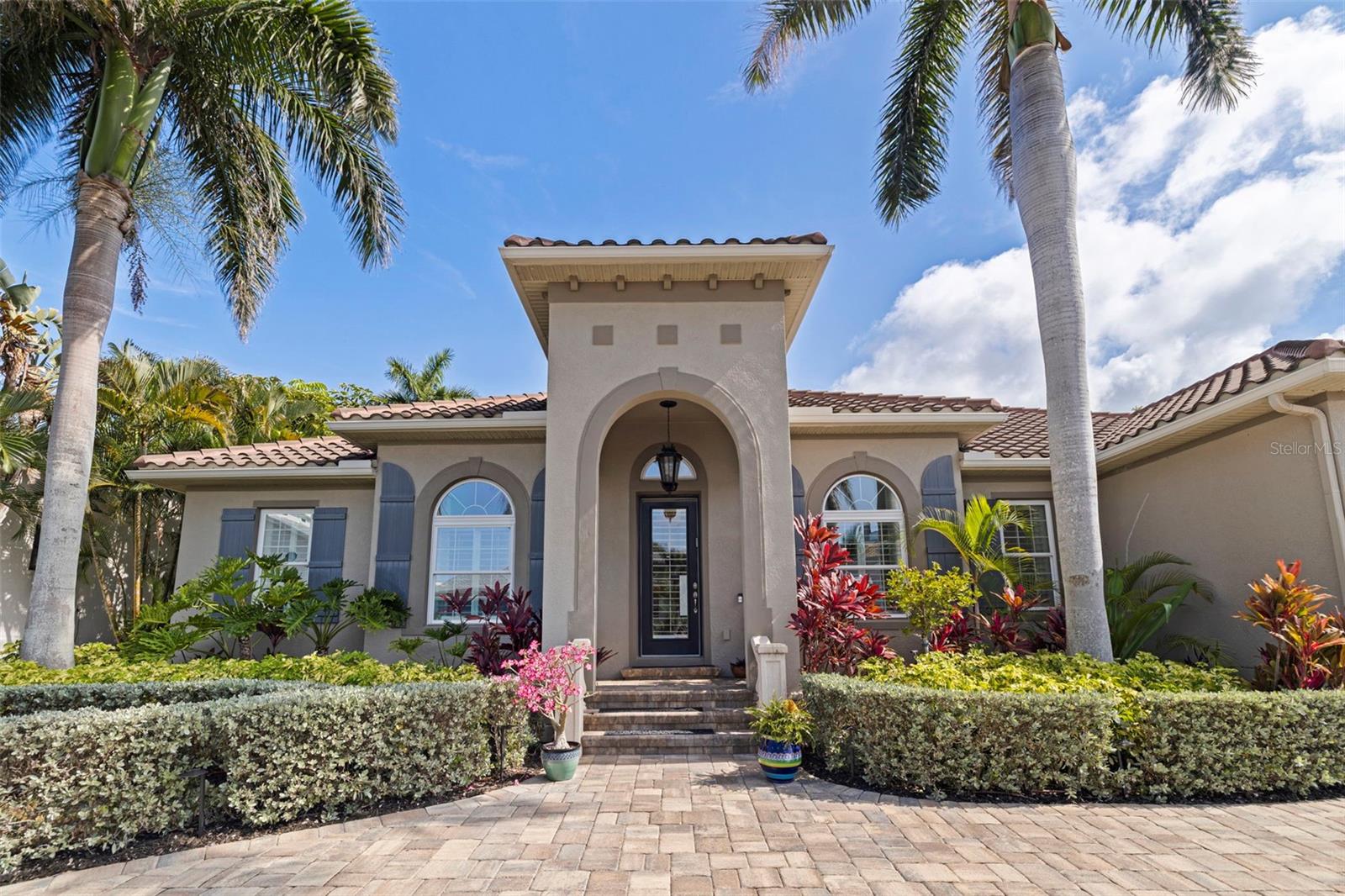 TIERRA VERDE UNIT 1 4TH REP - Residential