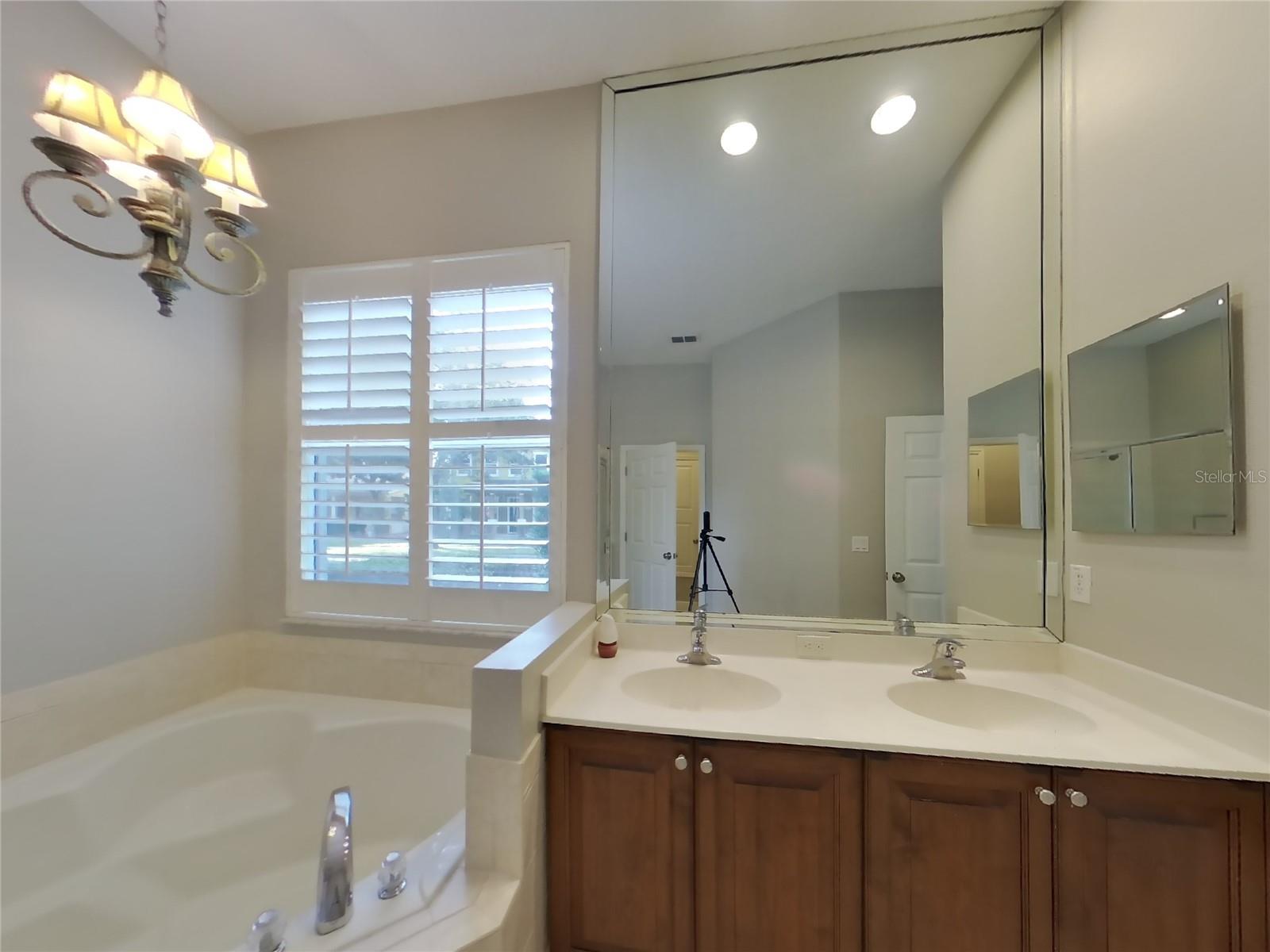 SUMMERPORT PH 03 - Residential Lease