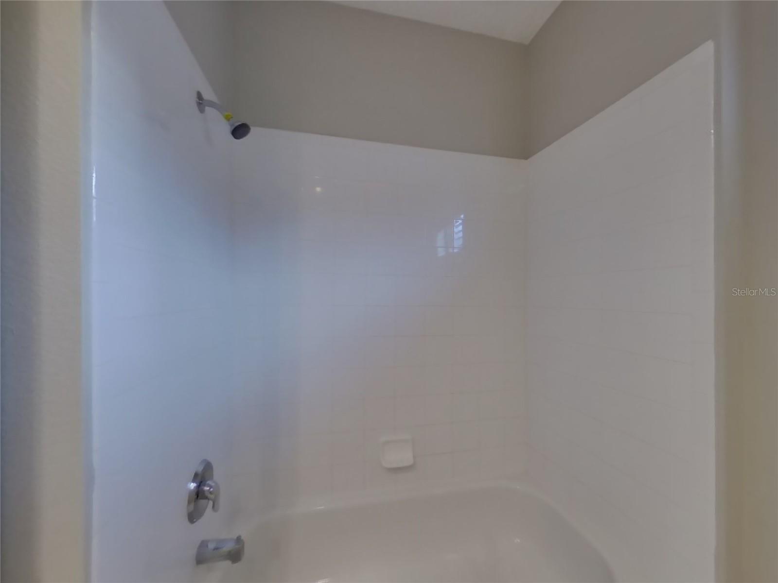 SUMMERPORT PH 03 - Residential Lease