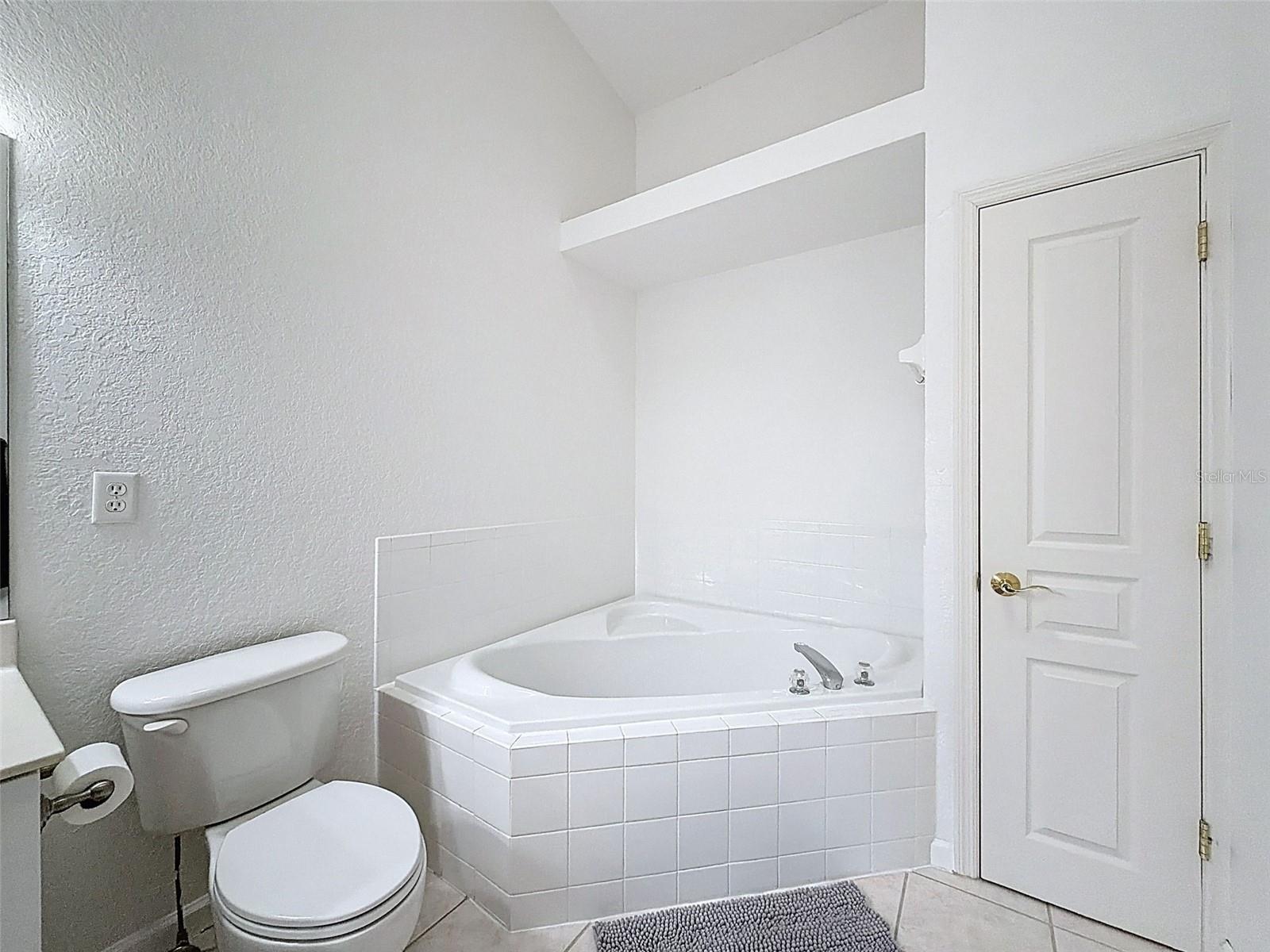 SEASIDE ESTATES - Residential