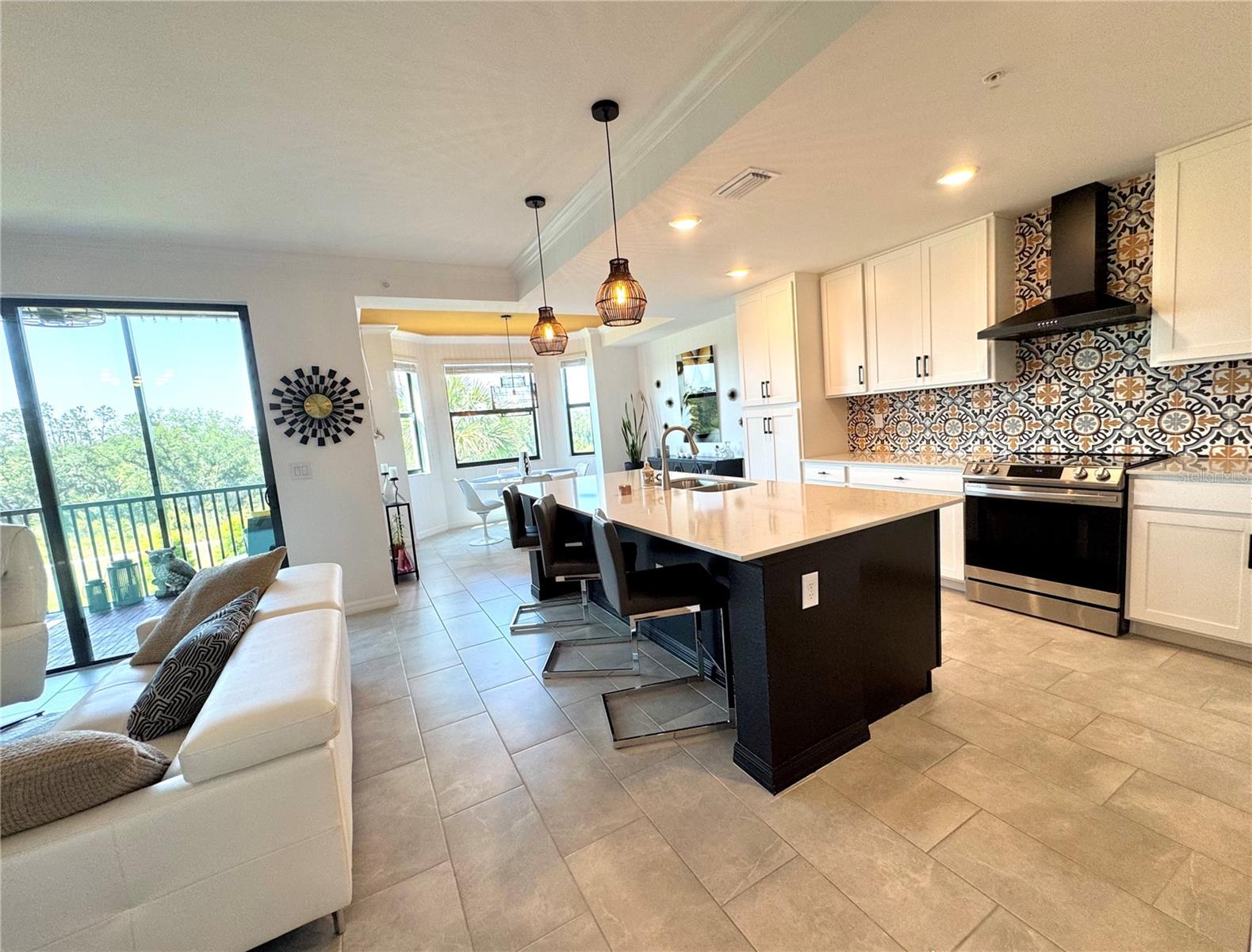 LAKEWOOD NATIONAL - Residential Lease