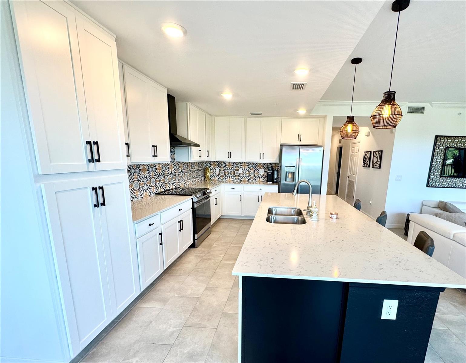 LAKEWOOD NATIONAL - Residential Lease