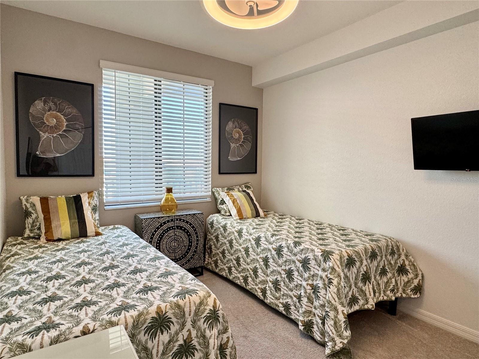 LAKEWOOD NATIONAL - Residential Lease