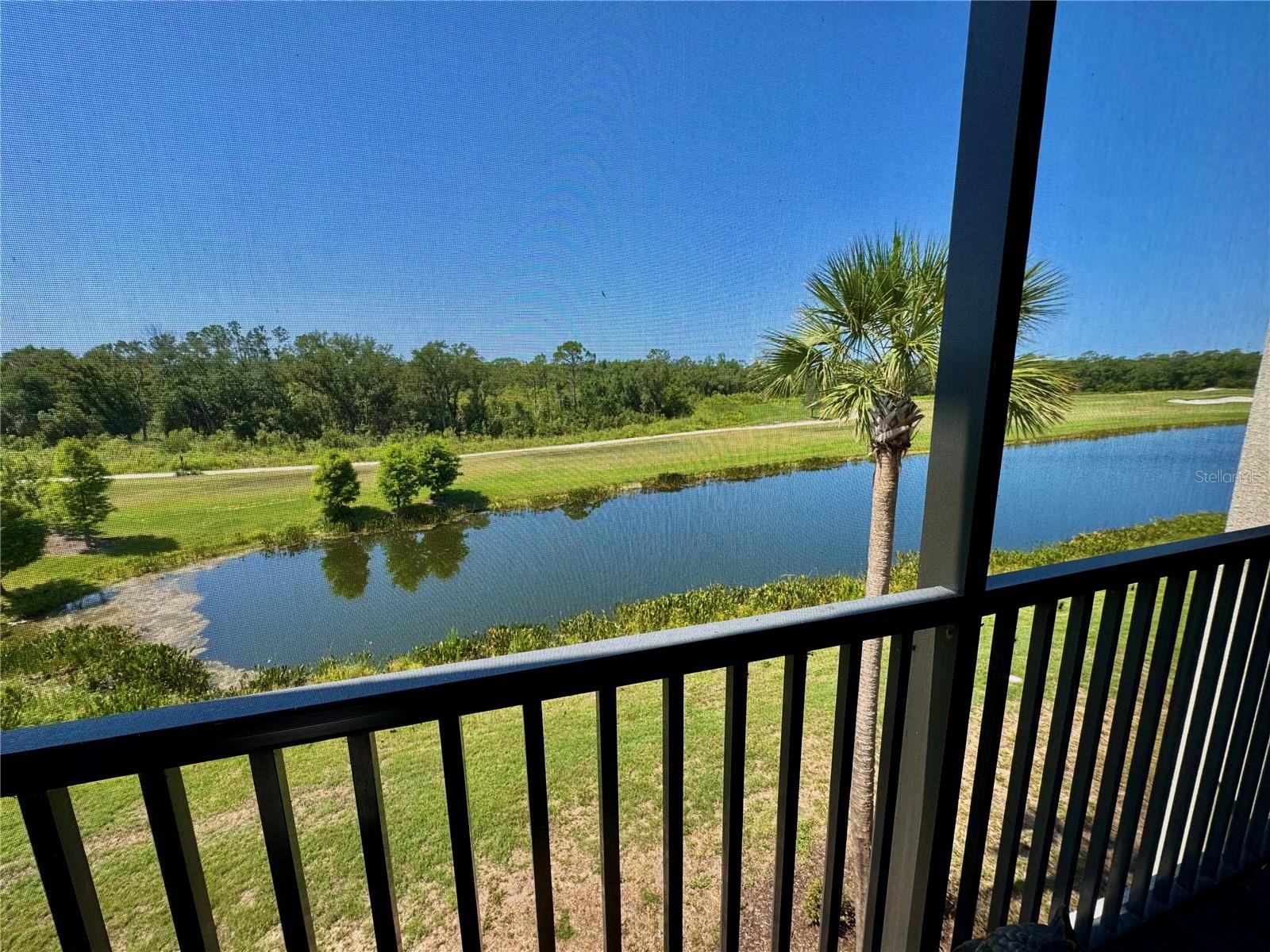 LAKEWOOD NATIONAL - Residential Lease