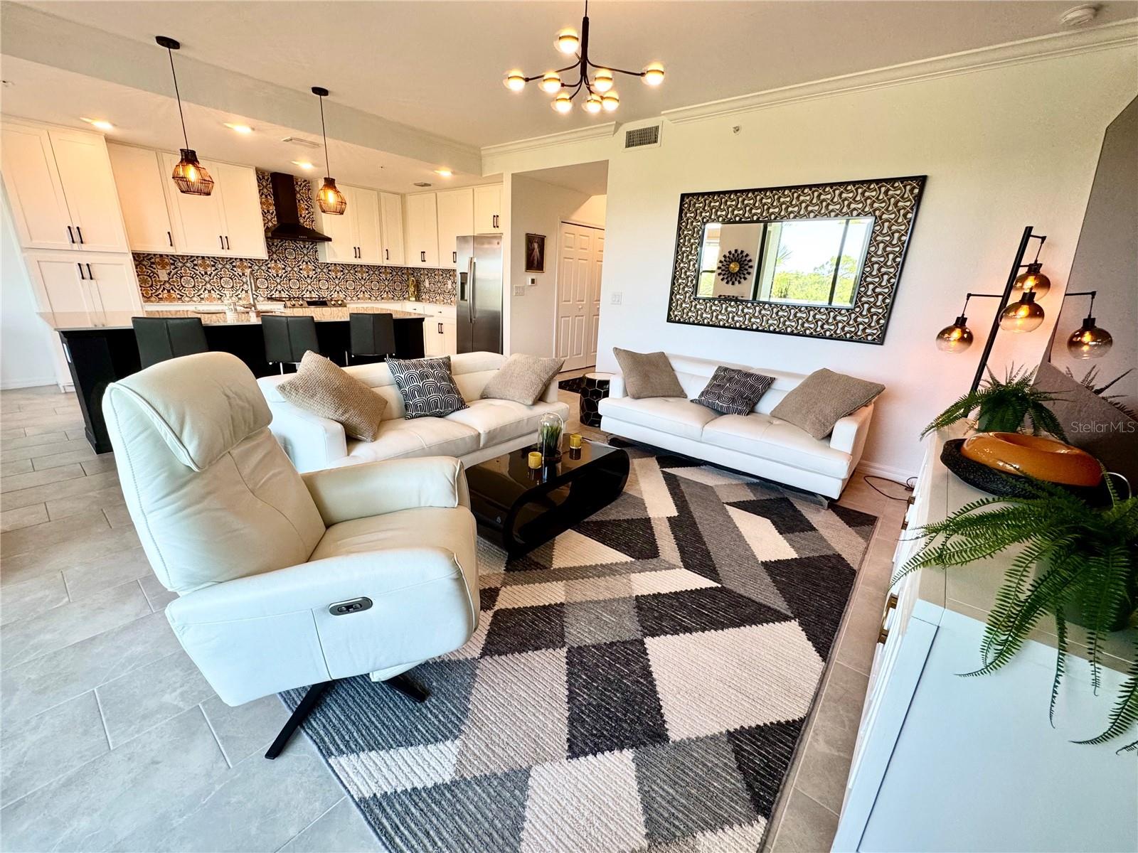 LAKEWOOD NATIONAL - Residential Lease