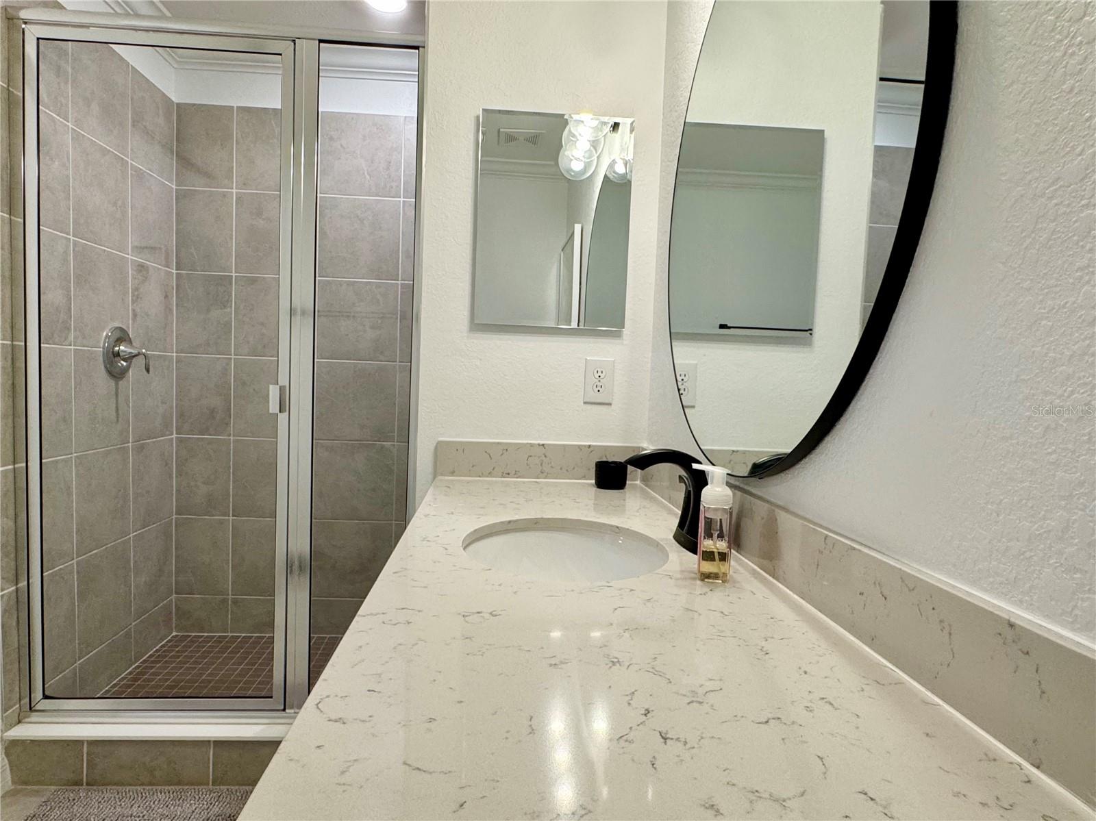 LAKEWOOD NATIONAL - Residential Lease