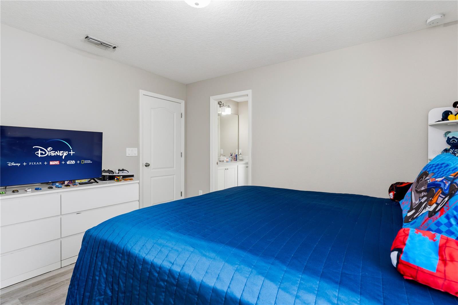 LATHAM PARK SOUTH - Residential