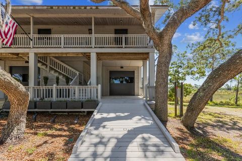 A home in CEDAR KEY