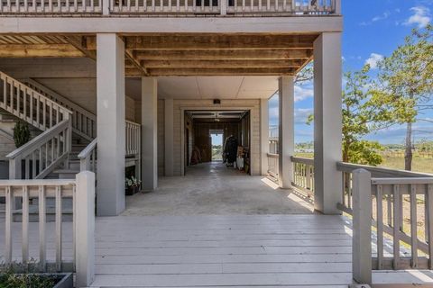 A home in CEDAR KEY