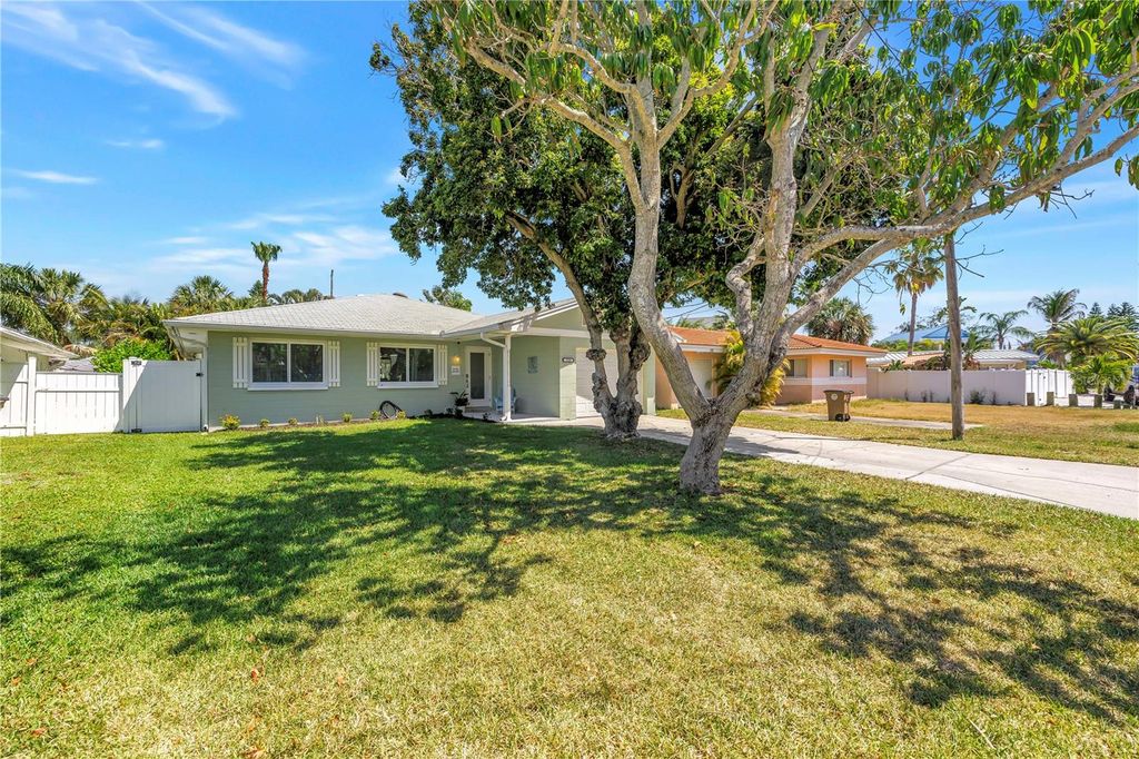 Photo of 310 12th Avenue, Indian Rocks Beach, FL 33785 (MLS # TB8497776)