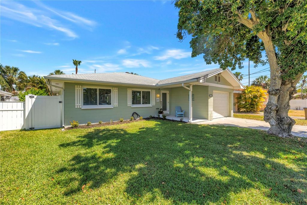 Photo of 310 12th Avenue, Indian Rocks Beach, FL 33785 (MLS # TB8497776)