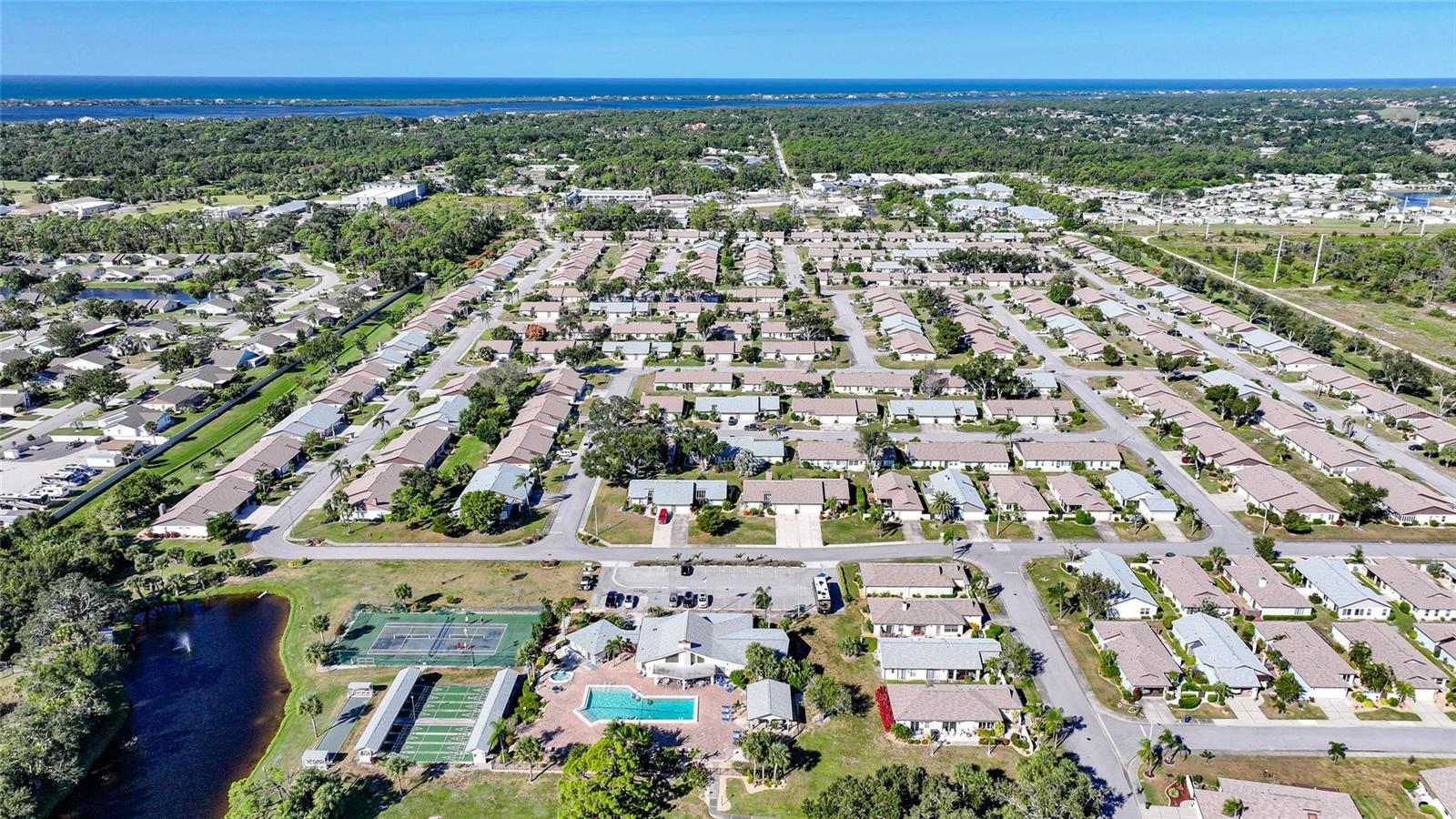 FOXWOOD - Residential