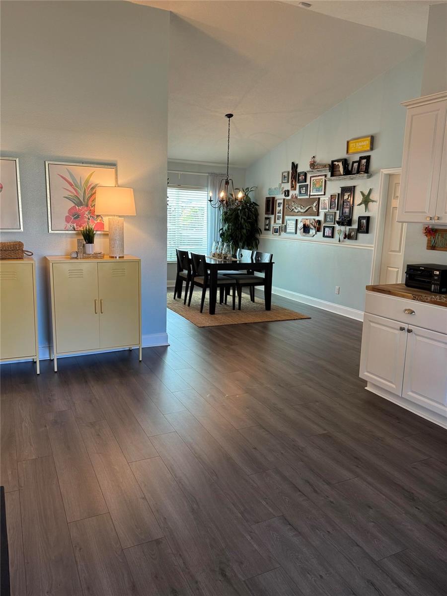 BLOOMINGDALE SEC W - Residential