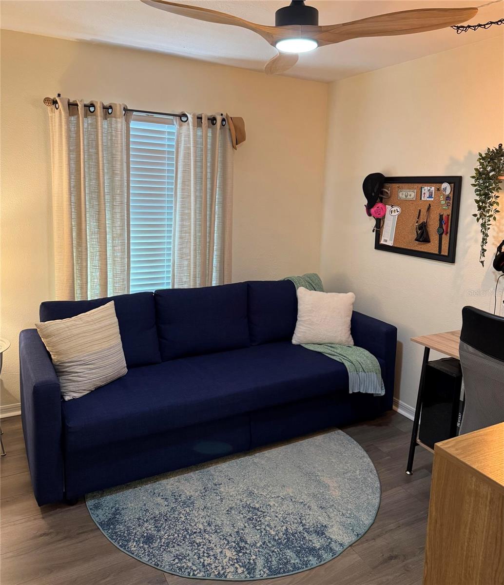 BLOOMINGDALE SEC W - Residential