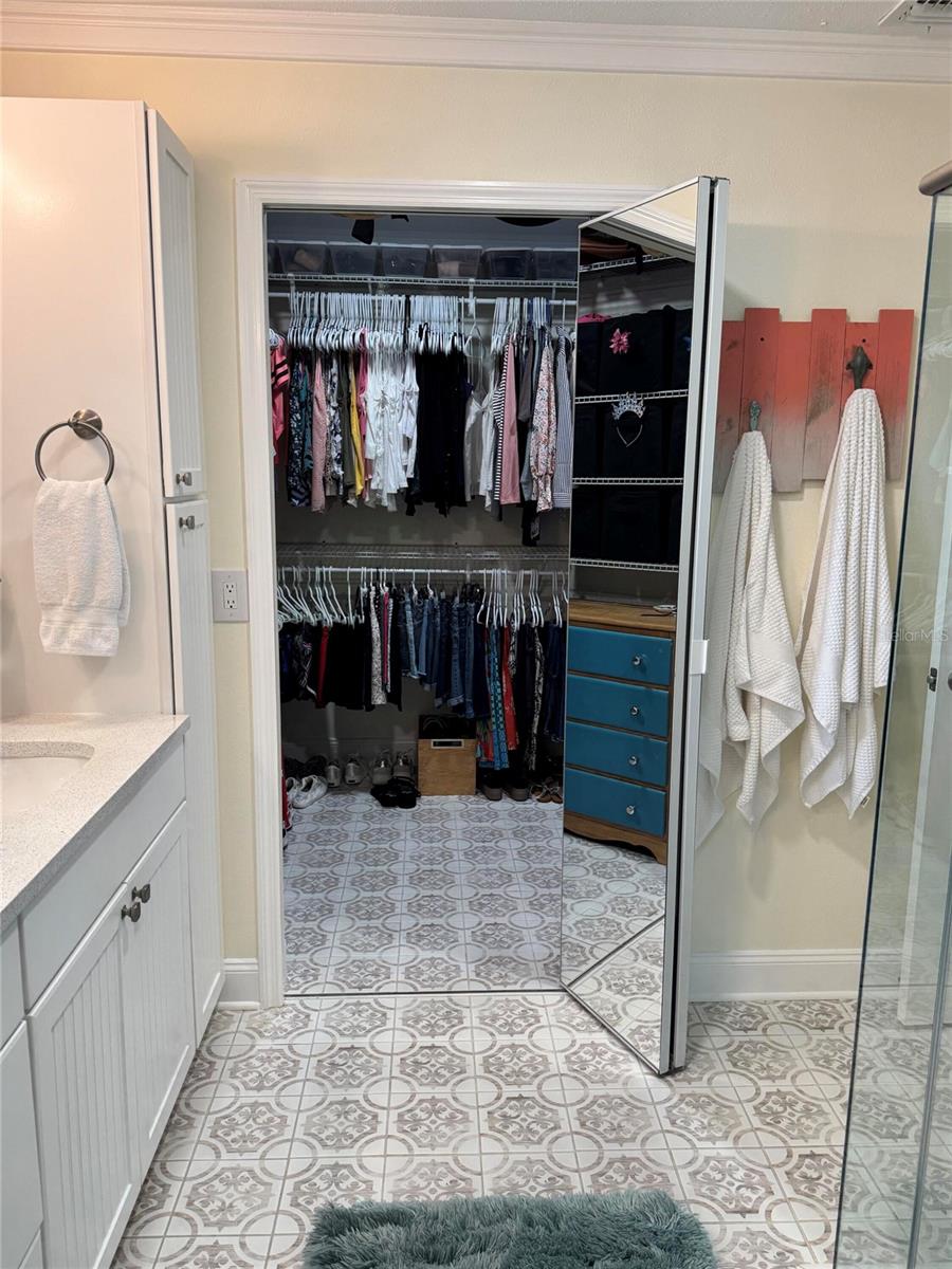 BLOOMINGDALE SEC W - Residential