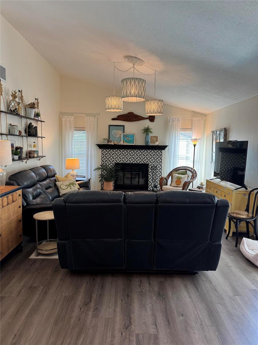 BLOOMINGDALE SEC W - Residential