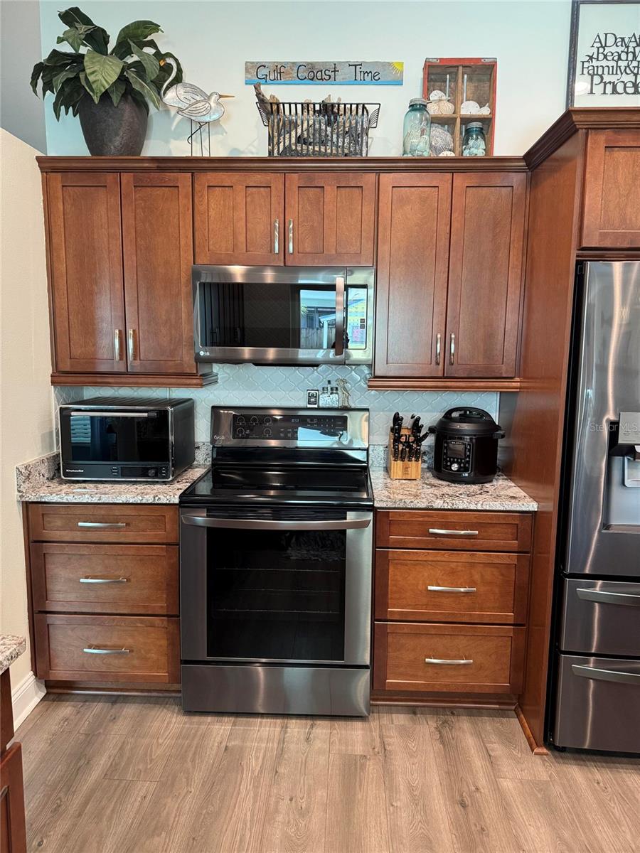 BLOOMINGDALE SEC W - Residential